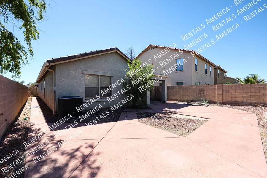3 bedroom 2 bath in  N Phx property image