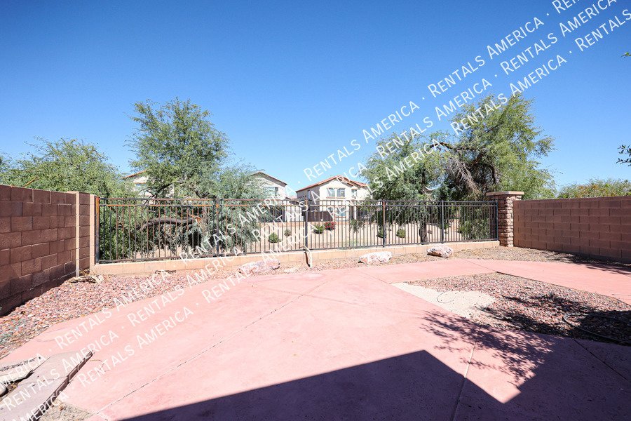 3 bedroom 2 bath in  N Phx property image