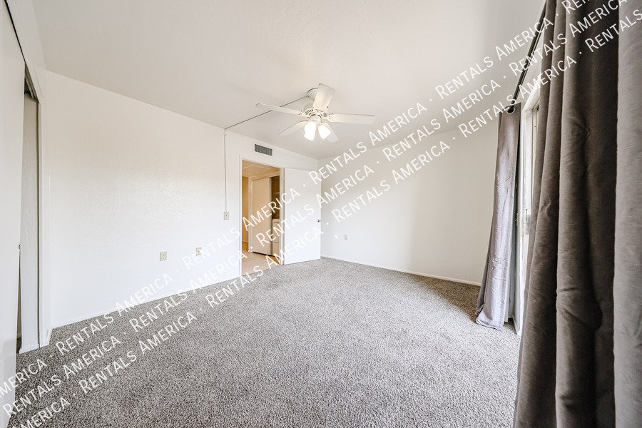 12221 W Bell Rd property image
