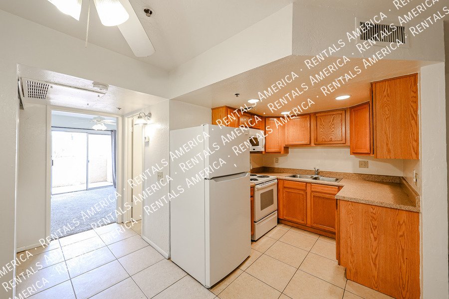 12221 W Bell Rd property image