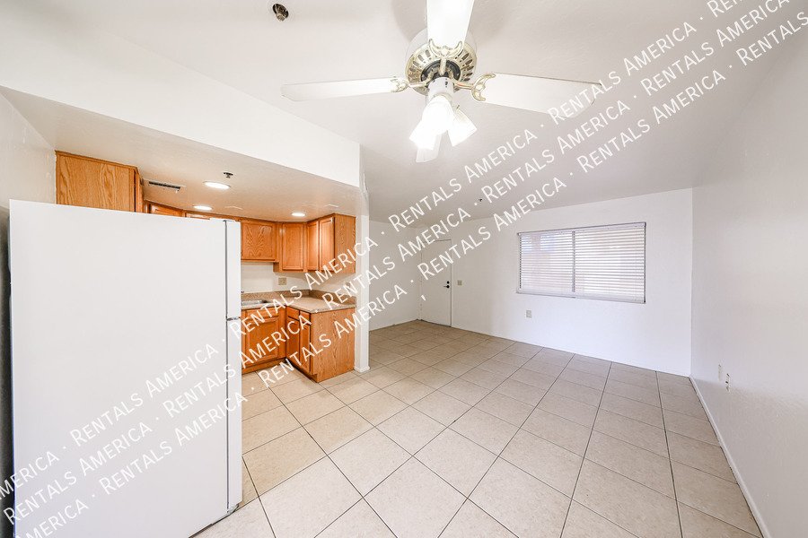 12221 W Bell Rd property image