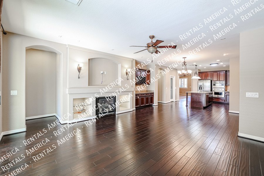 Stunning 5 Bed, 3 Bath Single-Level in Fulton Ranch property image