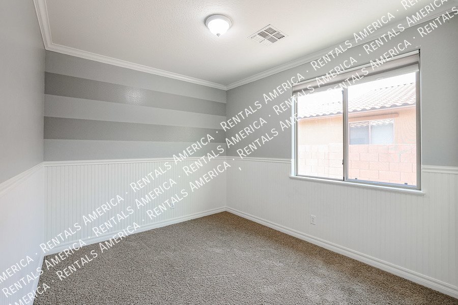 Stunning 5 Bed, 3 Bath Single-Level in Fulton Ranch property image