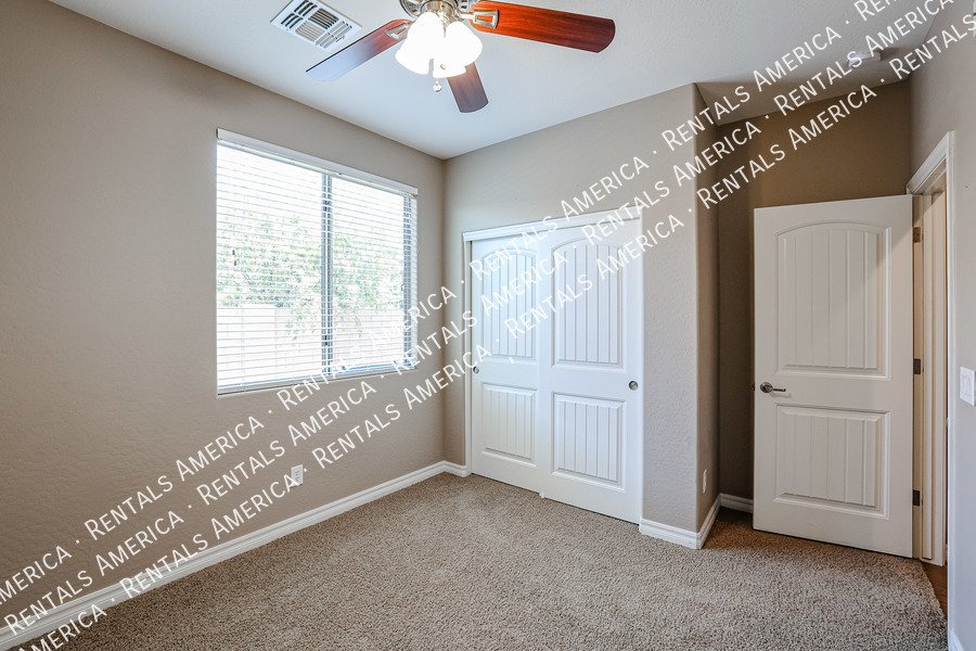 Stunning 5 Bed, 3 Bath Single-Level in Fulton Ranch property image