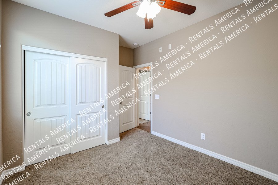 Stunning 5 Bed, 3 Bath Single-Level in Fulton Ranch property image