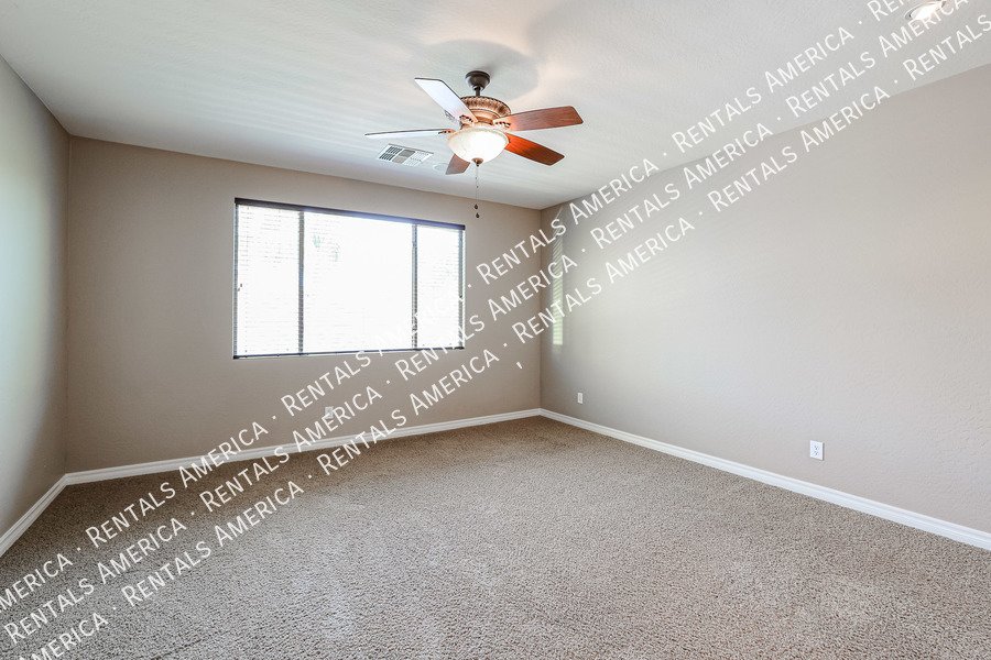 Stunning 5 Bed, 3 Bath Single-Level in Fulton Ranch property image
