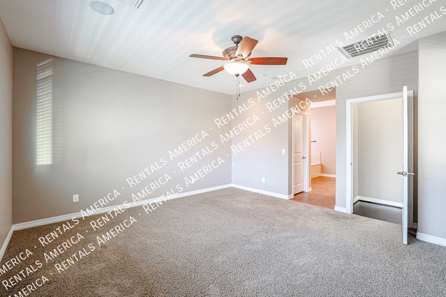 Stunning 5 Bed, 3 Bath Single-Level in Fulton Ranch property image