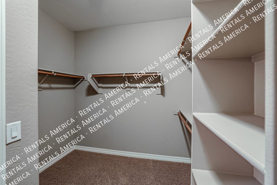 Stunning 5 Bed, 3 Bath Single-Level in Fulton Ranch property image