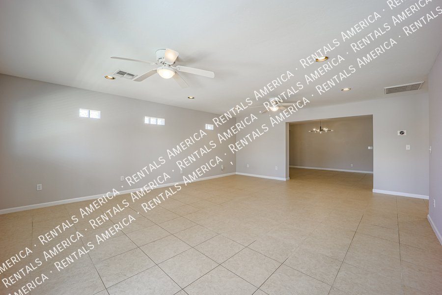 Spacious 2 Master Bedrooms- Scottsdale 4 bedroom 3 baths property image