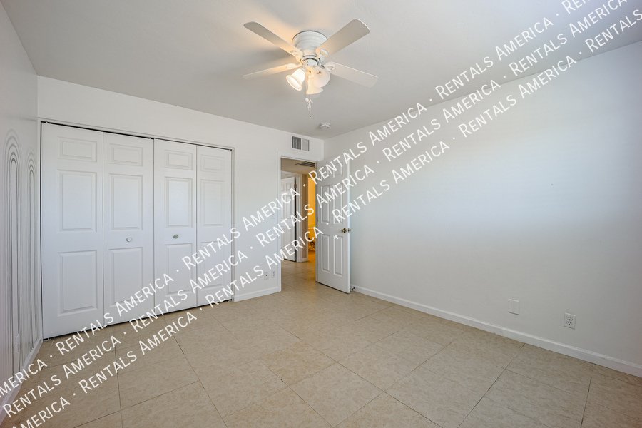 Spacious 2 Master Bedrooms- Scottsdale 4 bedroom 3 baths property image