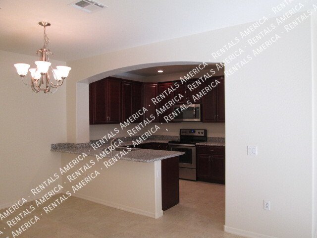 2 BED 2 BATH CONDO IN GATED COMMUNITY property image