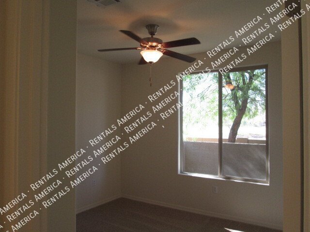 2 BED 2 BATH CONDO IN GATED COMMUNITY property image
