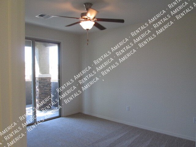 2 BED 2 BATH CONDO IN GATED COMMUNITY property image