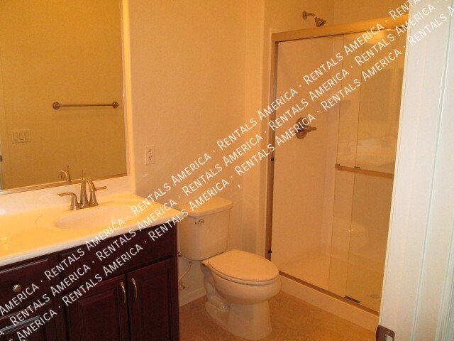 2 BED 2 BATH CONDO IN GATED COMMUNITY property image