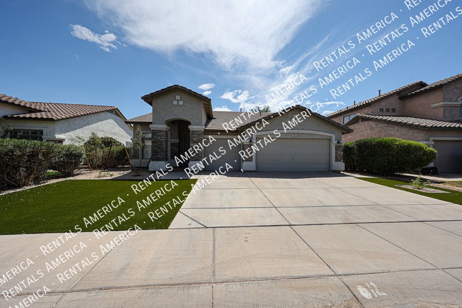 Gorgeous 4 Bd/2 Bth w/Office & Pool, Desirable Chandler Location property image