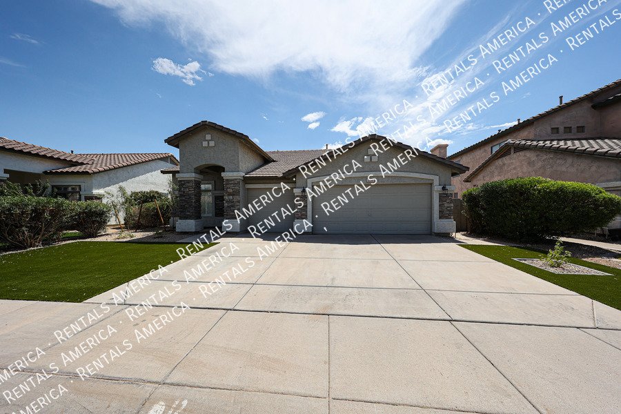 Gorgeous 4 Bd/2 Bth w/Office & Pool, Desirable Chandler Location property image