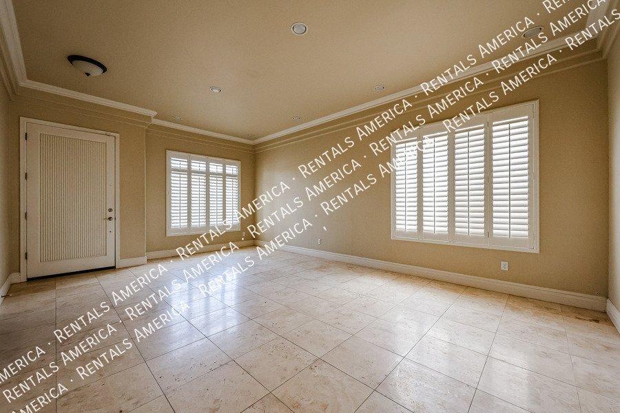 Gorgeous 4 Bd/2 Bth w/Office & Pool, Desirable Chandler Location property image