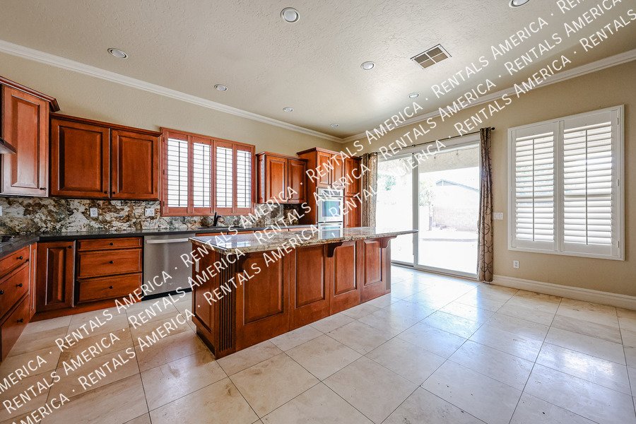 Gorgeous 4 Bd/2 Bth w/Office & Pool, Desirable Chandler Location property image