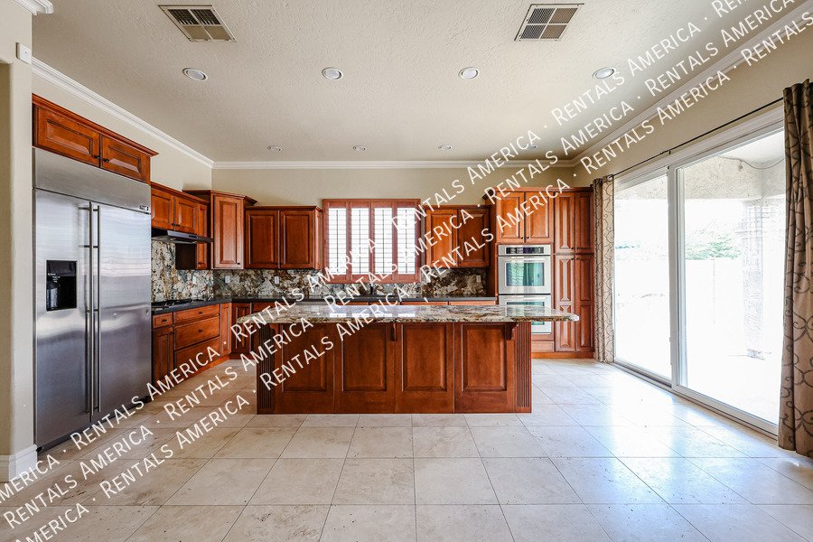Gorgeous 4 Bd/2 Bth w/Office & Pool, Desirable Chandler Location property image