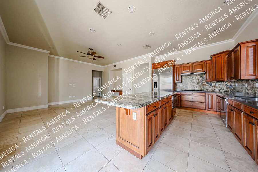Gorgeous 4 Bd/2 Bth w/Office & Pool, Desirable Chandler Location property image