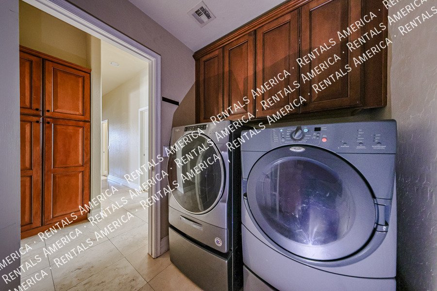 Gorgeous 4 Bd/2 Bth w/Office & Pool, Desirable Chandler Location property image