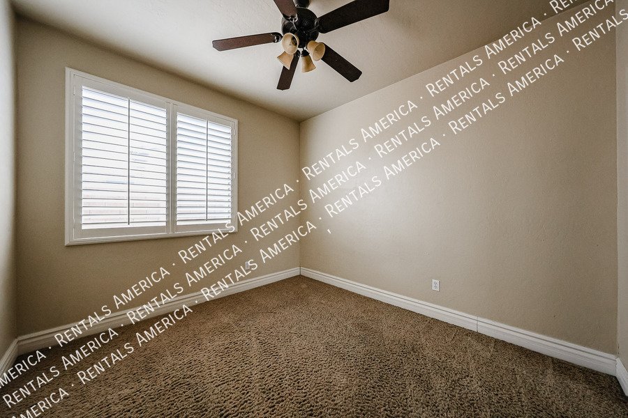 Gorgeous 4 Bd/2 Bth w/Office & Pool, Desirable Chandler Location property image