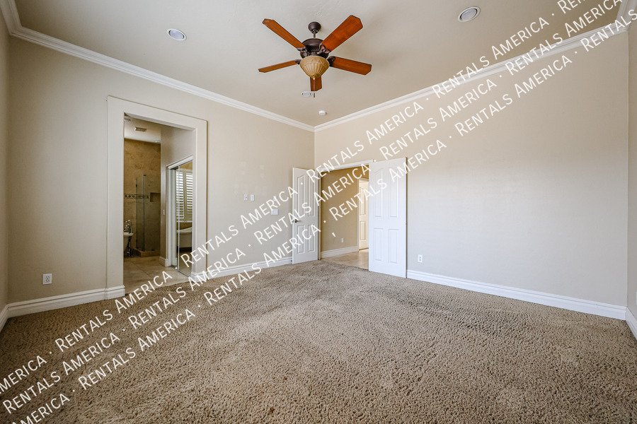 Gorgeous 4 Bd/2 Bth w/Office & Pool, Desirable Chandler Location property image