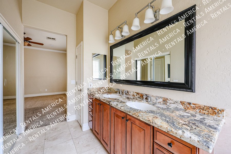 Gorgeous 4 Bd/2 Bth w/Office & Pool, Desirable Chandler Location property image