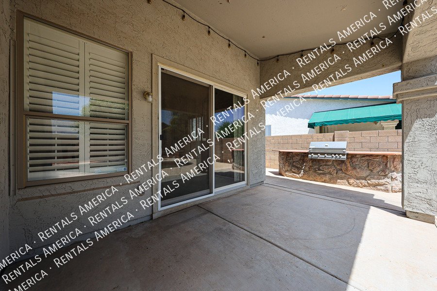 Gorgeous 4 Bd/2 Bth w/Office & Pool, Desirable Chandler Location property image