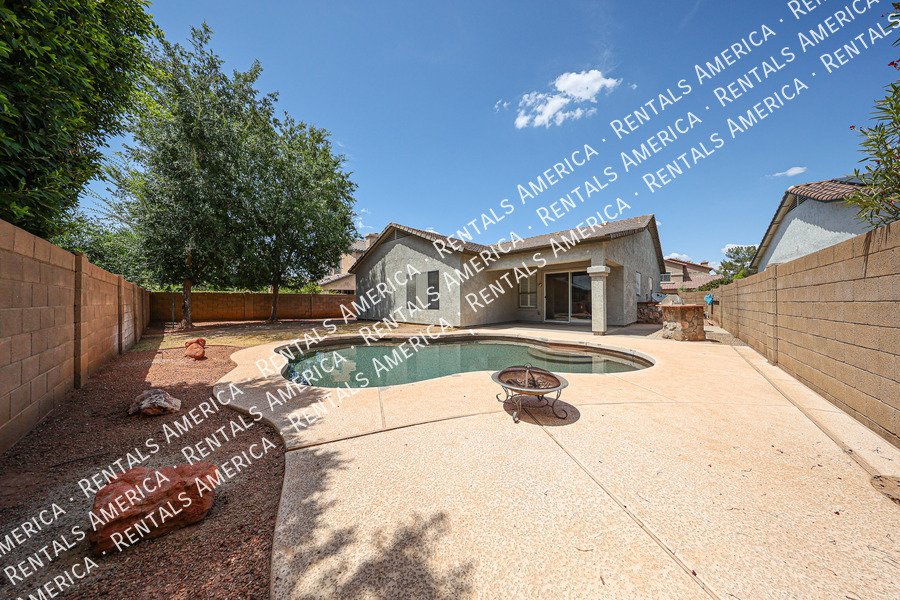 Gorgeous 4 Bd/2 Bth w/Office & Pool, Desirable Chandler Location property image