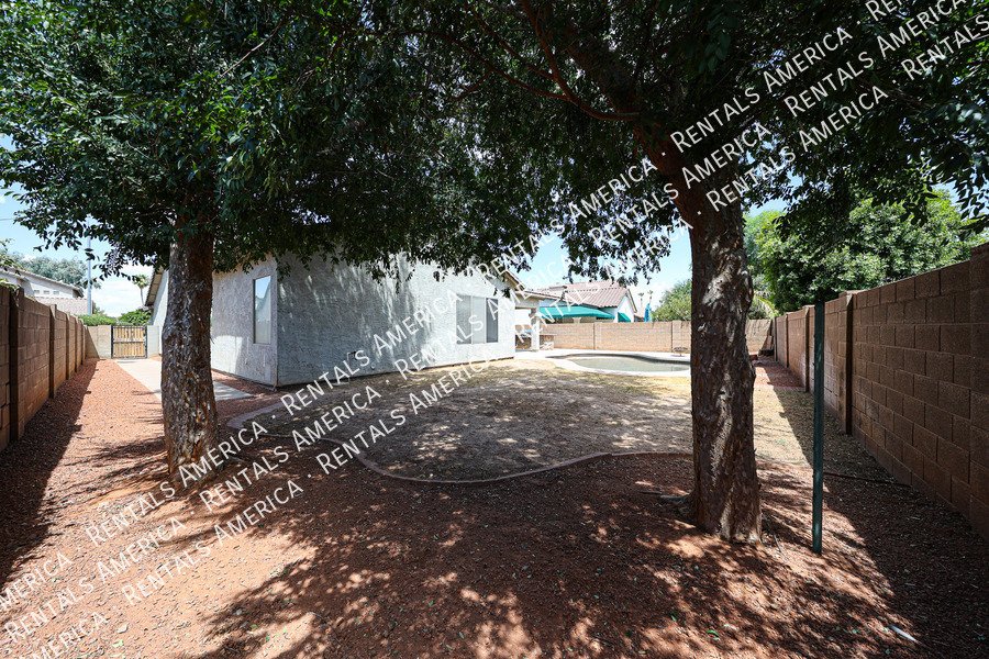Gorgeous 4 Bd/2 Bth w/Office & Pool, Desirable Chandler Location property image