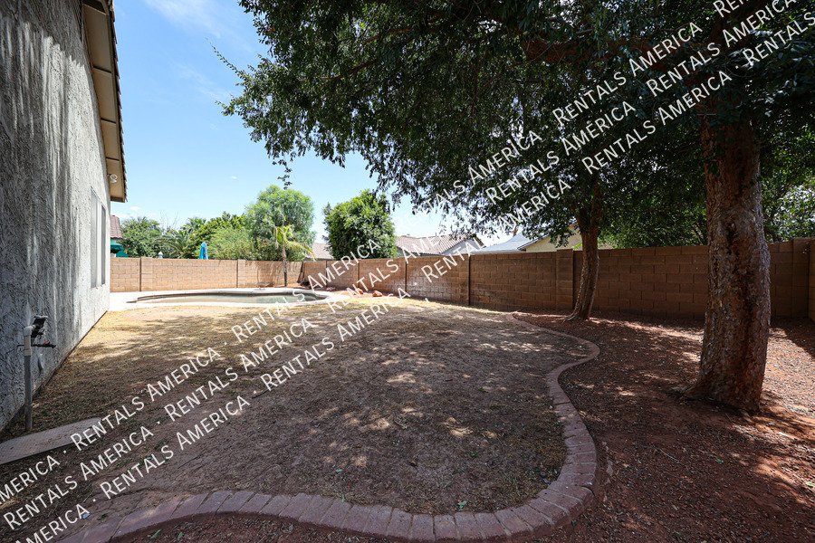 Gorgeous 4 Bd/2 Bth w/Office & Pool, Desirable Chandler Location property image