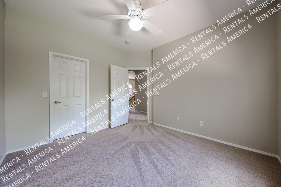 Beautiful & Bright 4 Bedroom Home in Ideal Chandler Location! property image