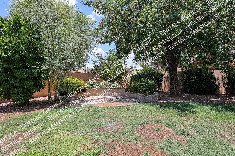 Beautiful & Bright 4 Bedroom Home in Ideal Chandler Location! property image